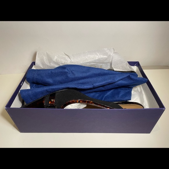 Stuart Weitzman Aspect Slingback Pump - Picture 5 of 6